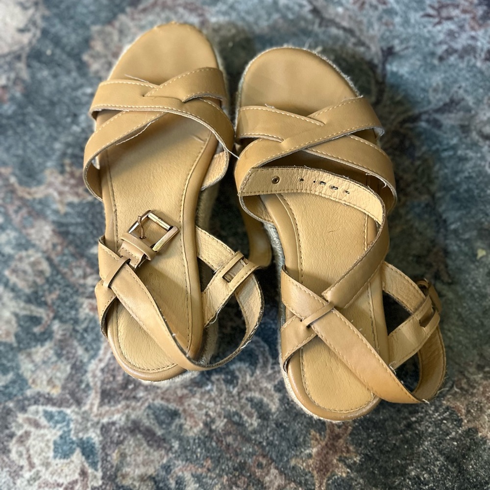 Source Unknown Tan Women's Sandals